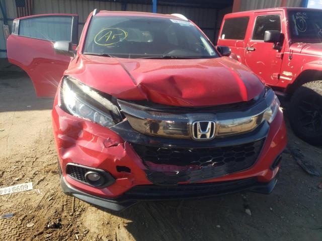 3CZRU6H18KG700708 - 2019 HONDA HR-V SPORT RED photo 9