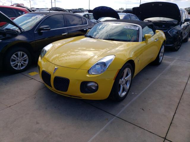 1G2MG35X17Y116084 - 2007 PONTIAC SOLSTICE G YELLOW photo 2