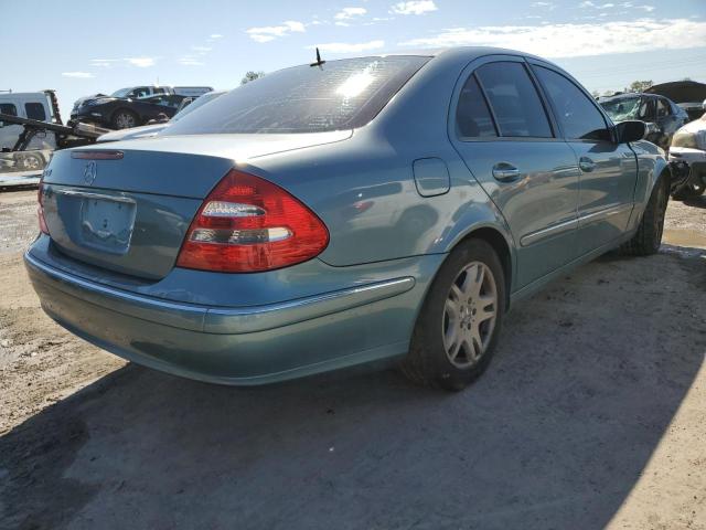 WDBUF65J23A269229 - 2003 MERCEDES-BENZ E 320 BLUE photo 4