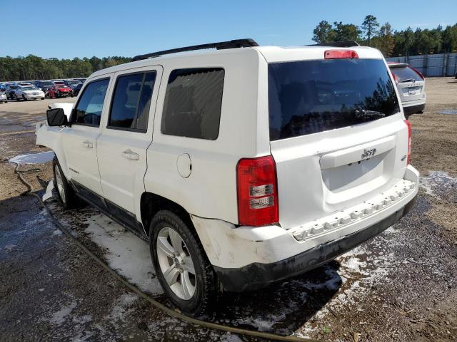 1J4NT1GA9BD103683 - 2011 JEEP PATRIOT SP WHITE photo 3