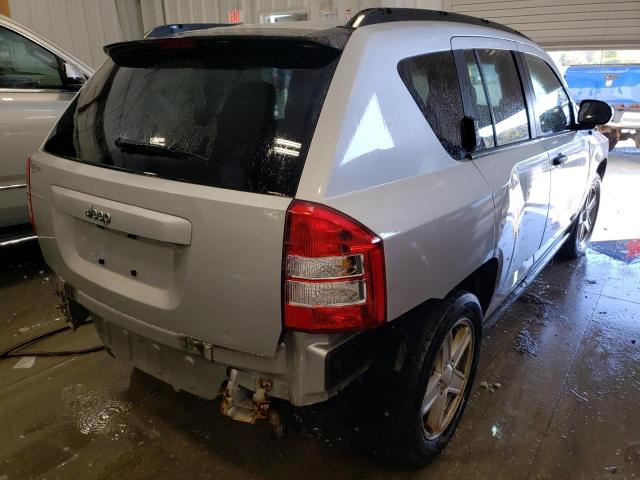 1J8FT47W67D227174 - 2007 JEEP COMPASS SILVER photo 4