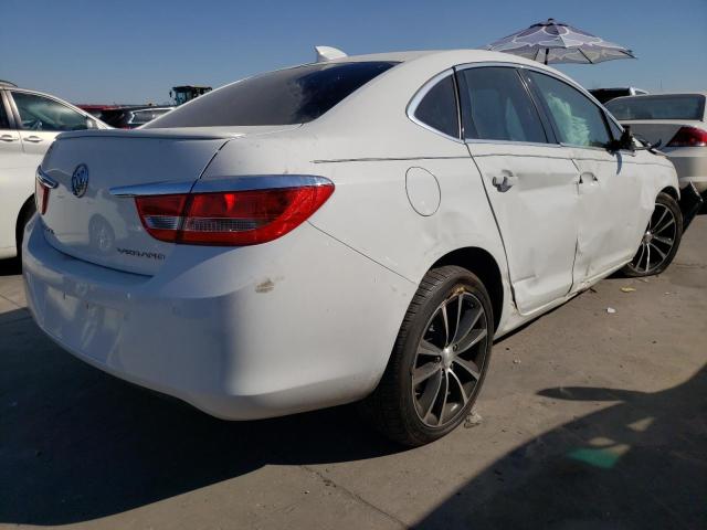 1G4PR5SK4H4113949 - 2017 BUICK VERANO SPO WHITE photo 4