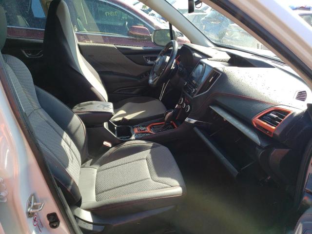 JF2SKAKC0KH565113 - 2019 SUBARU FORESTER S WHITE photo 5