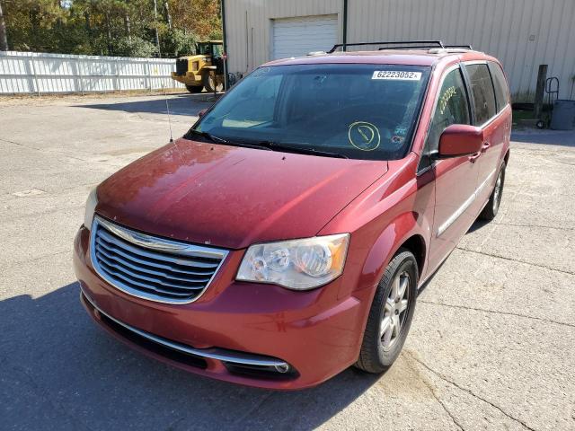 2C4RC1BG3DR654386 - 2013 CHRYSLER TOWN & COU RED photo 9