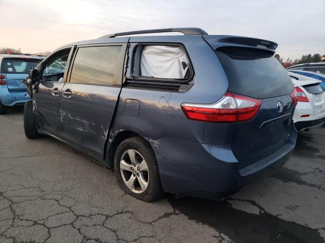 5TDKK3DC7FS667078 - 2015 TOYOTA SIENNA LE BLUE photo 3