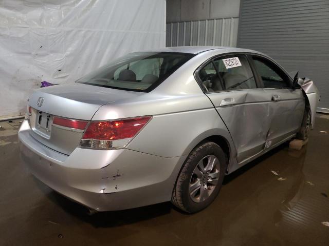 1HGCP2F46CA216336 - 2012 HONDA ACCORD LXP SILVER photo 4