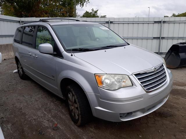 2A8HR54X59R641895 - 2009 CHRYSLER TOWN & COU SILVER photo 1