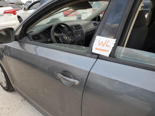 3VW2K7AJ7FM286788 - 2015 VOLKSWAGEN JETTA BASE 灰色 照片 9