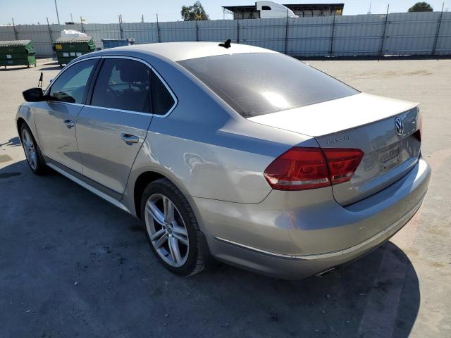 1VWCN7A37EC098009 - 2014 VOLKSWAGEN PASSAT SEL SILVER photo 3