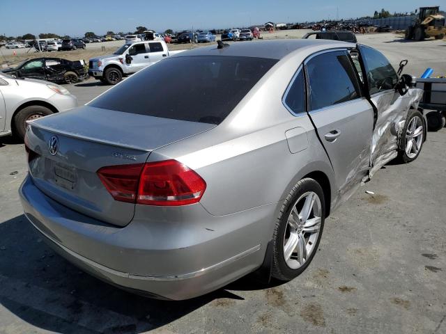 1VWCN7A37EC098009 - 2014 VOLKSWAGEN PASSAT SEL SILVER photo 4