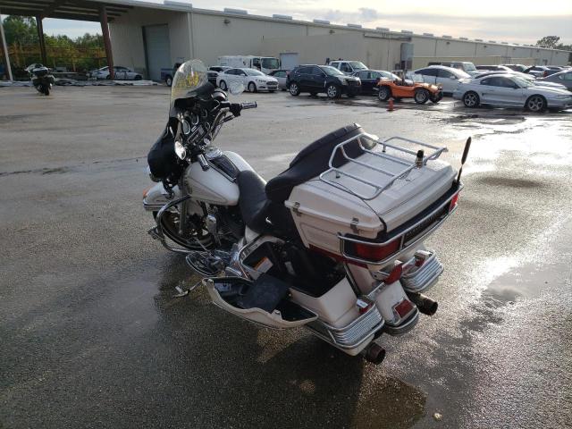 1HD1FCW174Y611573 - 2004 HARLEY-DAVIDSON FLHTCUI 白色 照片 3