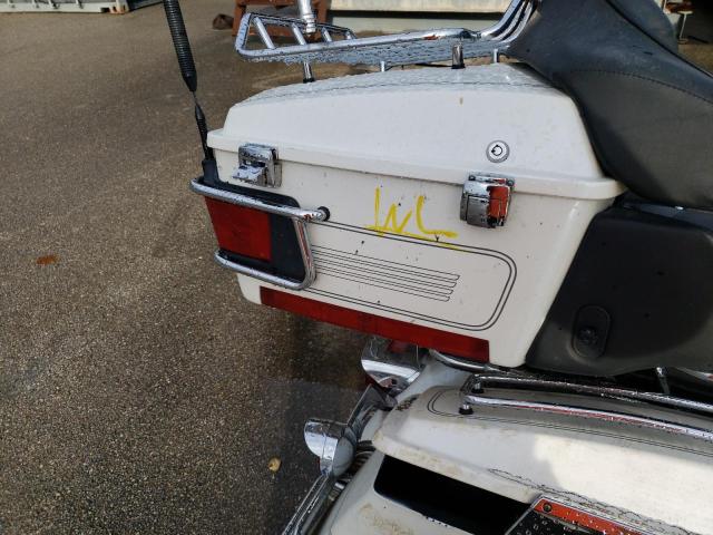 1HD1FCW174Y611573 - 2004 HARLEY-DAVIDSON FLHTCUI 白色 照片 9