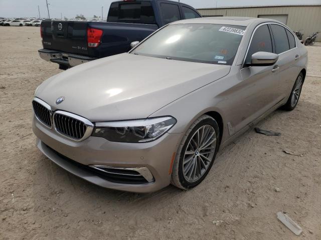 WBAJE5C54KWW16596 - 2019 BMW 540 I Сріблястий фото 2
