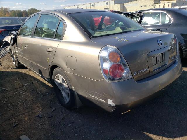 1N4AL11D34C131548 - 2004 NISSAN ALTIMA BAS GRAY photo 3