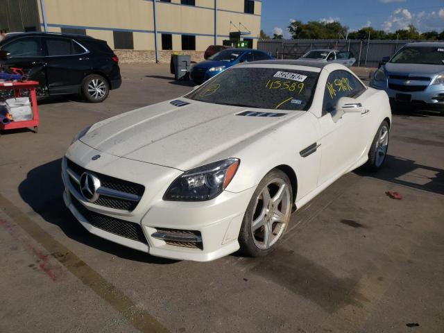 WDDPK3JA1GF115589 - 2016 MERCEDES-BENZ SLK 300 WHITE photo 2