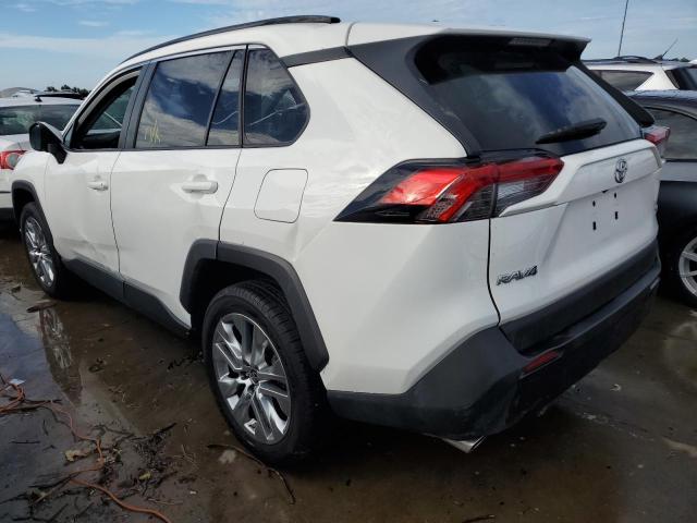 JTMC1RFV2KD517345 - 2019 TOYOTA RAV4 XLE P WHITE photo 3