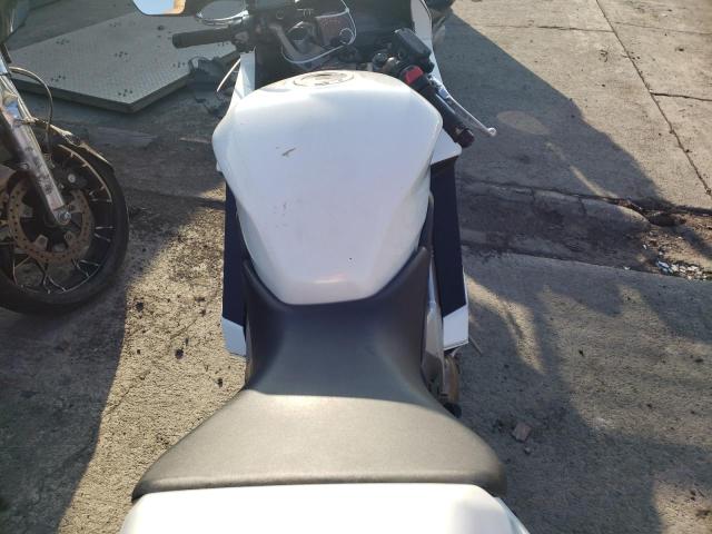 JH2RC791XEK000707 - 2014 HONDA VFR800 F WHITE photo 5