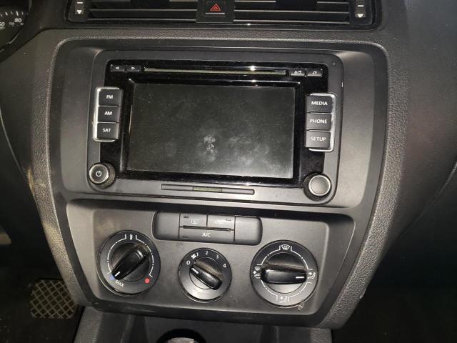 3VW2K7AJ9FM326529 - 2015 VOLKSWAGEN JETTA BASE BLACK photo 9