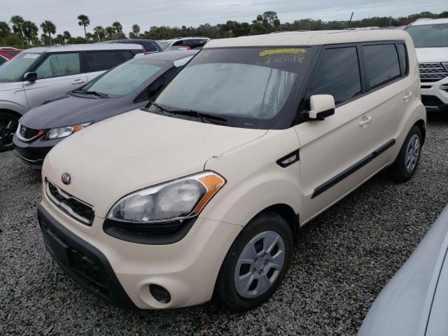 KNDJT2A50D7756636 - 2013 KIA SOUL CREAM photo 2