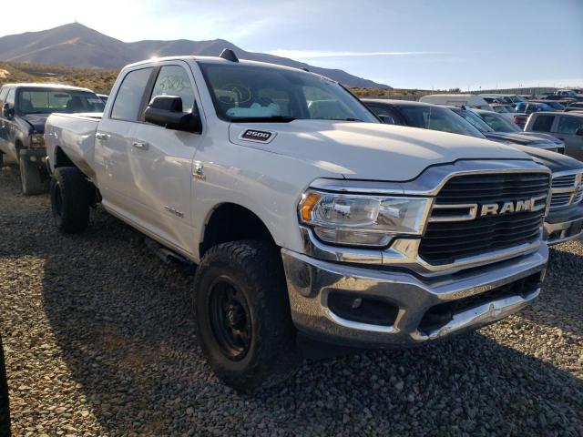 3C6UR5JL3KG529705 - 2019 RAM 2500 BIG H WHITE photo 1