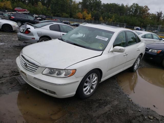 KMHFC46F58A303992 - 2008 HYUNDAI AZERA SE WHITE photo 2