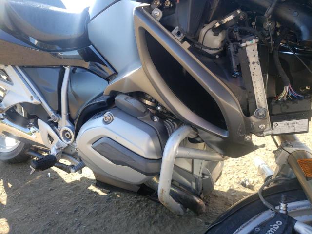 WB10A1306EZ190417 - 2014 BMW R1200 RT TWO TONE photo 7