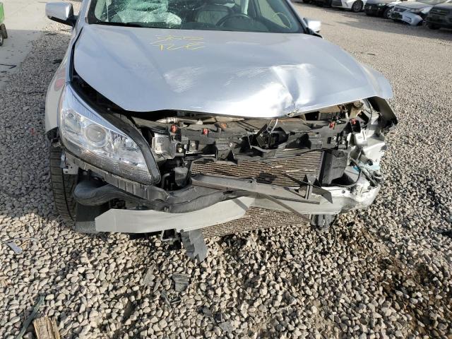 1G11E5SA1GF101556 - 2016 CHEVROLET MALIBU LIM SILVER photo 9