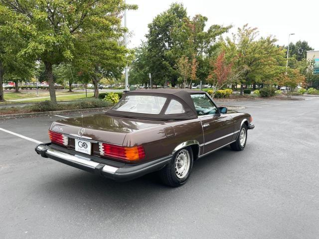 WDBBA45A4BB004881 - 1981 MERCEDES-BENZ 380 SL BROWN photo 4