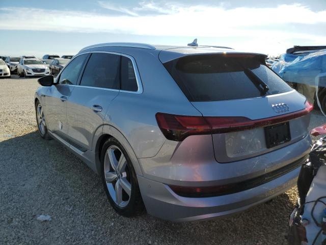 WA1VABGE7KB013572 - 2019 AUDI E-TRON PRE RED photo 3