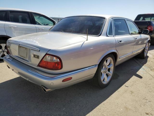 SAJDA15B62MF49457 - 2002 JAGUAR XJR SILVER photo 4