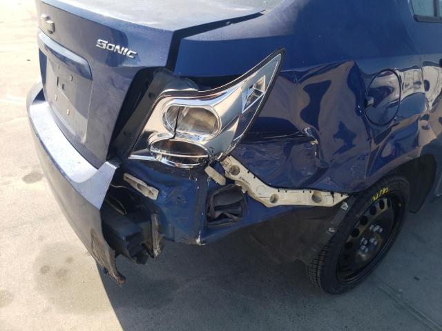 1G1JA5SHXD4217337 - 2013 CHEVROLET SONIC LS BLUE photo 9