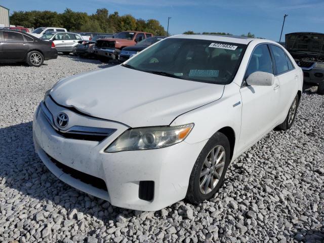 4T1BB3EK1BU130102 - 2011 TOYOTA CAMRY HYBR WHITE photo 2