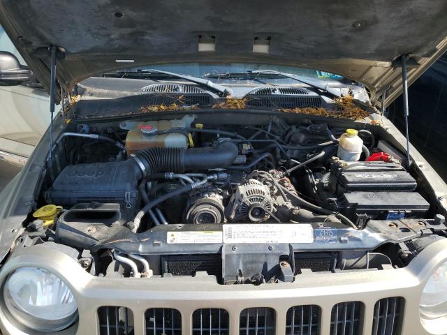 1J8GL48K46W291376 - 2006 JEEP LIBERTY SP BEIGE photo 7