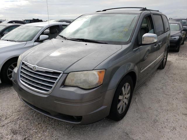 2A8HR54X99R647991 - 2009 CHRYSLER TOWN & COU GRAY photo 2