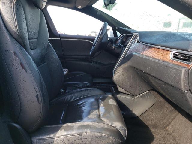 5YJSA1E40HF185445 - 2017 TESLA MODEL S Արծաթագույն լուսանկար 5