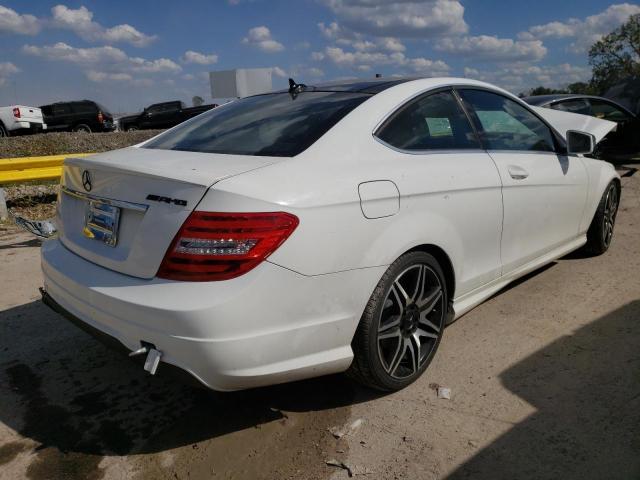 WDDGJ4HB6FG416181 - 2015 MERCEDES-BENZ C 250 WHITE photo 4