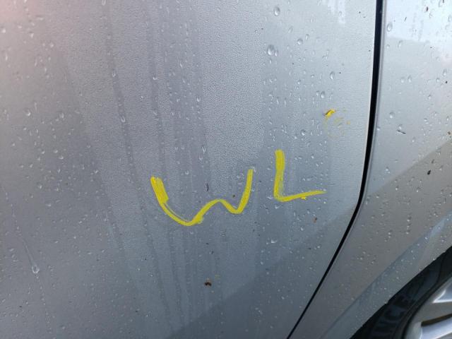 LRBFX1SA4JD113590 - 2018 BUICK ENVISION E ვერცხლისფერი ფოტო 9