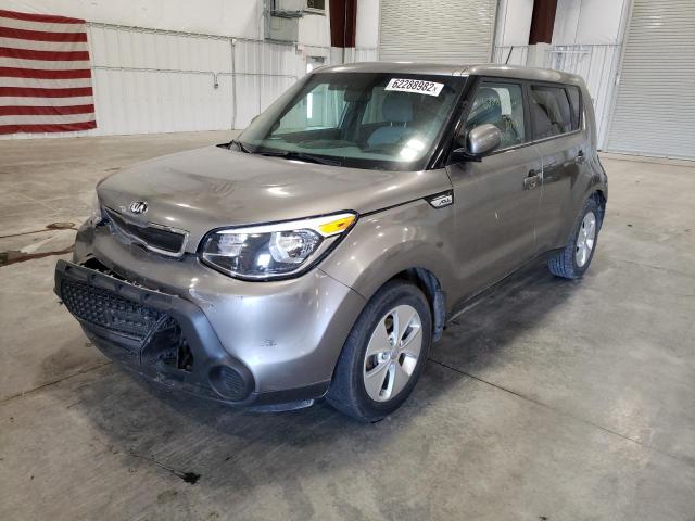 KNDJN2A23F7183623 - 2015 KIA SOUL BROWN photo 2