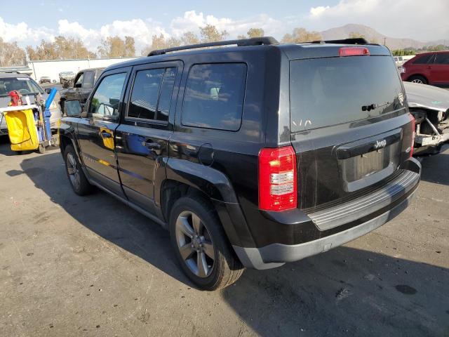 1C4NJPFA3ED890764 - 2014 JEEP PATRIOT BLACK photo 3