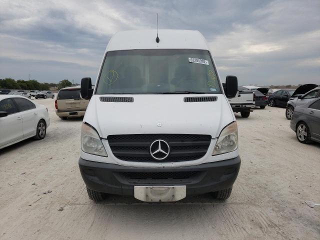 WD3PF4CC8C5612345 - 2012 MERCEDES-BENZ SPRINTER 3 WHITE photo 5