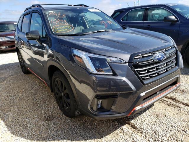 JF2SKAJC9NH420805 - 2022 SUBARU FORESTER S CHARCOAL photo 1