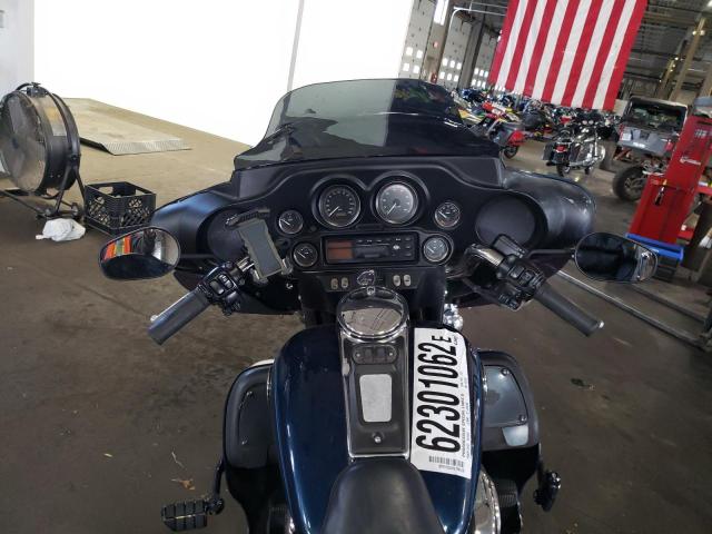 1HD1FCW1X2Y662160 - 2002 HARLEY-DAVIDSON FLHTCUI 蓝色 照片 5