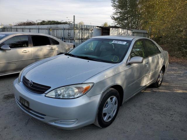 4T1BE32KX3U133447 - 2003 TOYOTA CAMRY LE/X SILVER photo 2