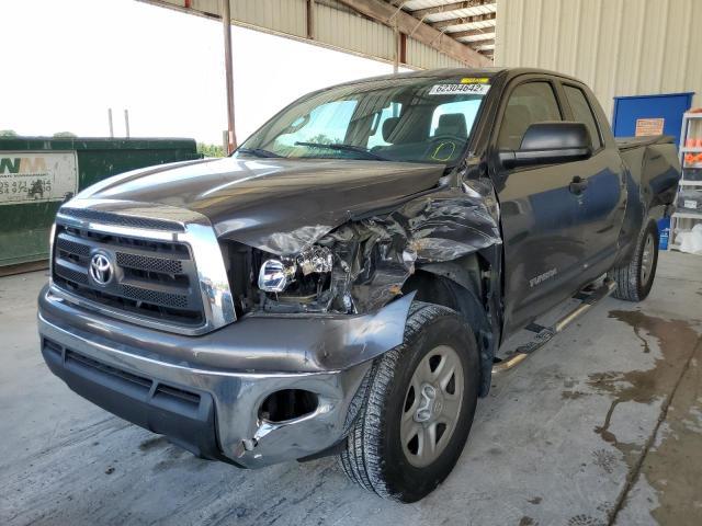 5TFRU5F16DX028729 - 2013 TOYOTA TUNDRA DOU GRAY photo 2