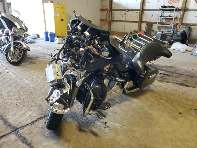 1HD1FCW115Y604412 - 2005 HARLEY-DAVIDSON FLHTCUI 黑色 照片 2