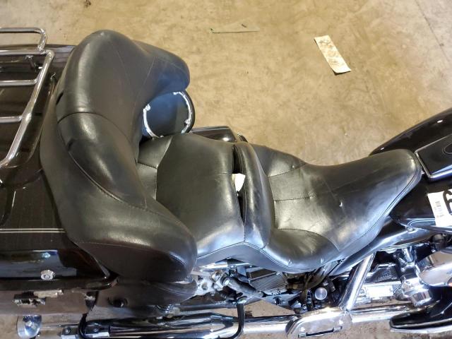 1HD1FCW115Y604412 - 2005 HARLEY-DAVIDSON FLHTCUI 黑色 照片 6