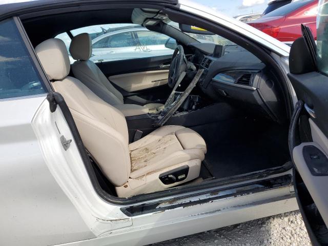 WBA2K9C55HV646743 - 2017 BMW 230I Білий фото 5