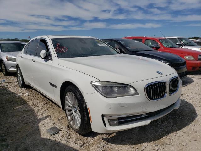 WBAYE8C54DD133981 - 2013 BMW 750 WHITE photo 1