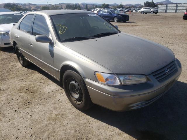 JT2BF22K5W0112151 - 1998 TOYOTA CAMRY CE BEIGE photo 1