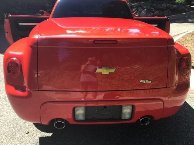 1GCES14PX4B104471 - 2004 CHEVROLET SSR RED photo 6